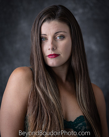 Lumenfoxx in the studio