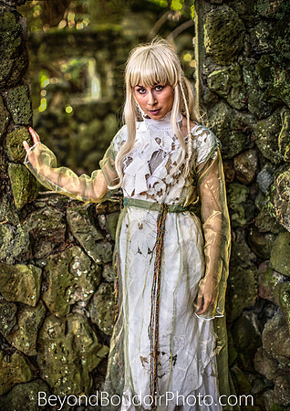 A Cosplay shoot with Floofie.