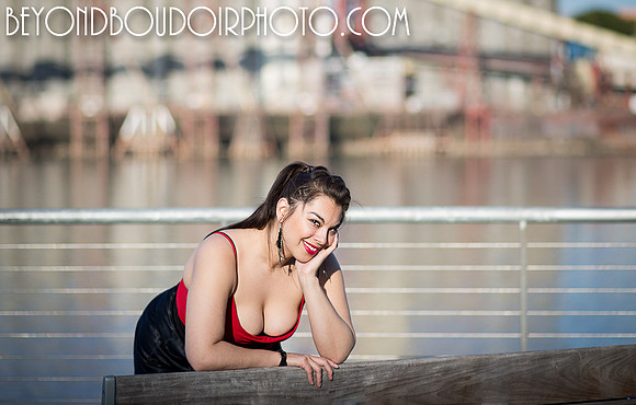 Outoor portrait on the Willamette waterfront by portlands best boudoir photographer