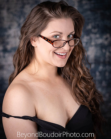 Private erotic boudoir photoshoot